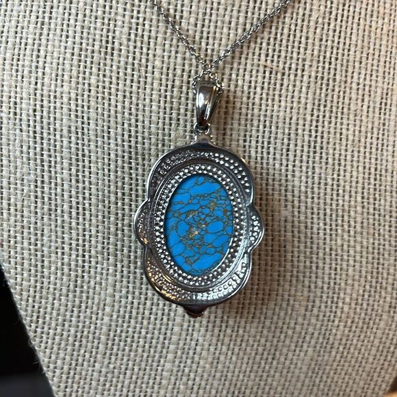Mojave blue turquoise pendant necklace 20” in stainless steel, magnetic closure - Picture 3 of 6